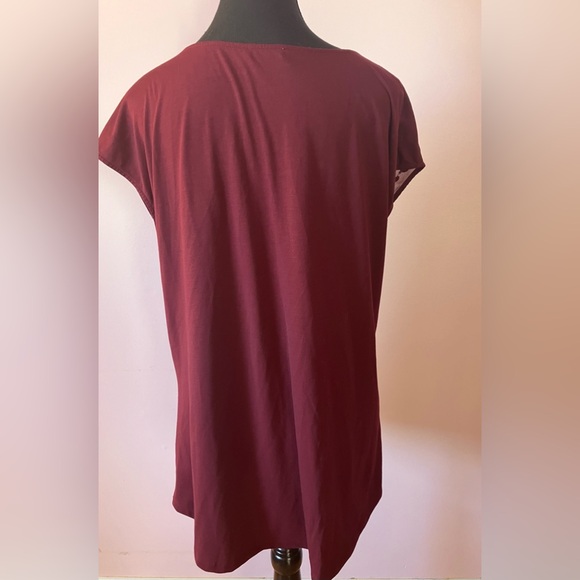 Ricki’s burgundy cap sleeved top with jewelled neckline Size L - Picture 2 of 3